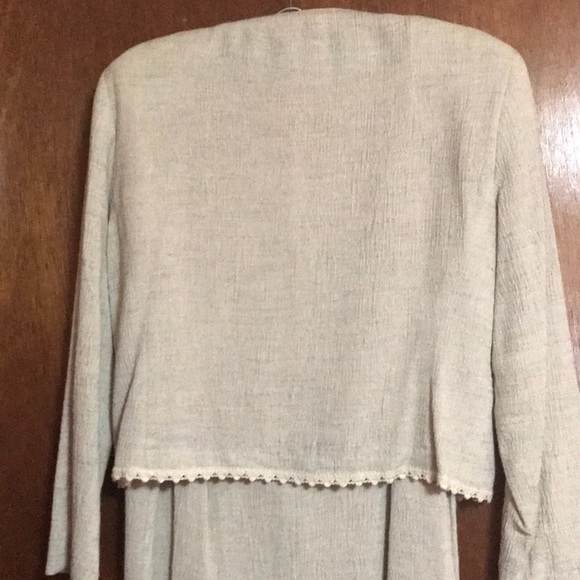 Skirt Suit - Picture 4 of 8